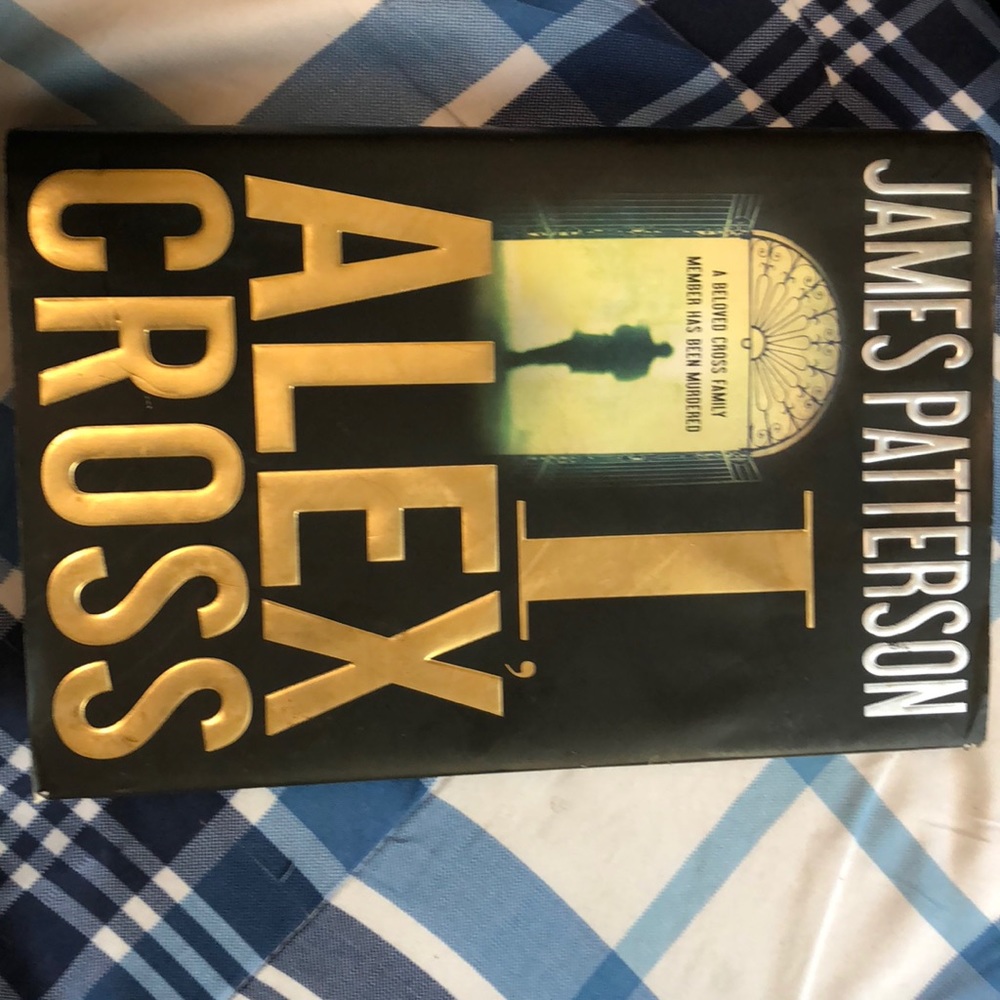 James Patterson Books ! - Picture 3 of 4